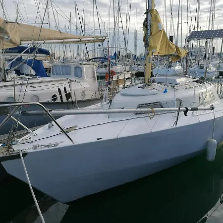 Bateau à Quai * La Rochelle (Charente-Maritime)